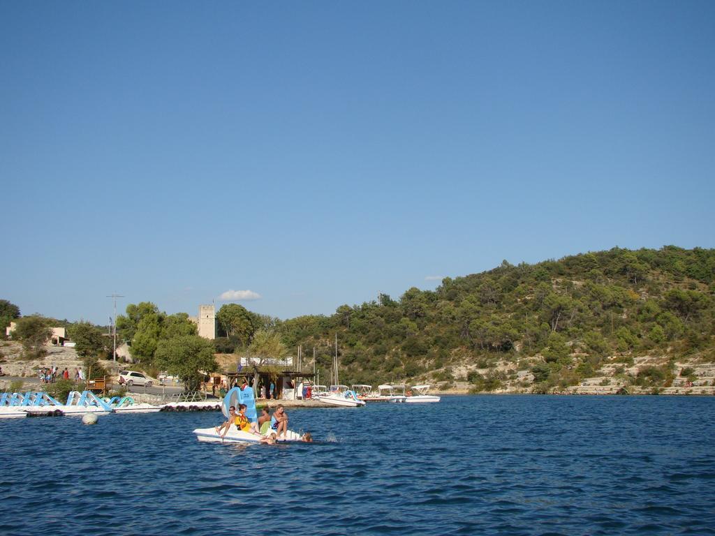 Camping La Grangeonne Esparron-de-Verdon Exterior foto